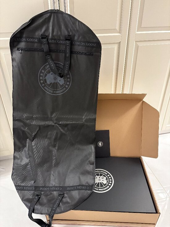 Canada Goose Limited Edition Aldridge Parka jacket coat | White Label, S, New - Picture 4 of 16